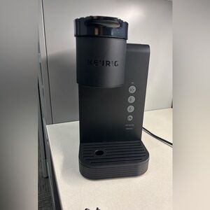 Keurig Matte Black Single Serve Brewer